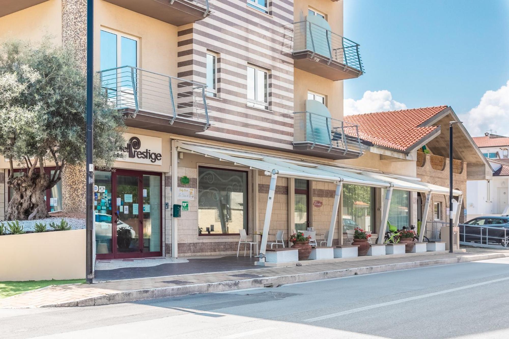 普雷斯缇吉酒店 Montesilvano Marina 外观 照片